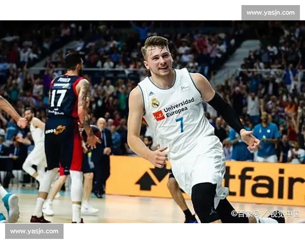 卢卡的 “轻松” 密码：藏在汗水里的统治力